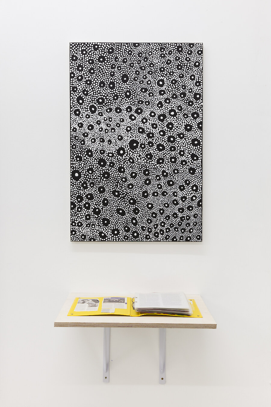 *retina*, 2016, acrylic on canvas, 89.5 x 60 x 2 cm