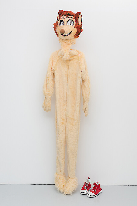 *Ed Fornieles,* Furry, 2016