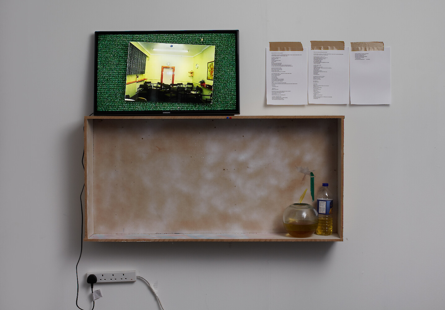 *hunting*, 2013, mixed media, 104 x 127.5 x 16 cm