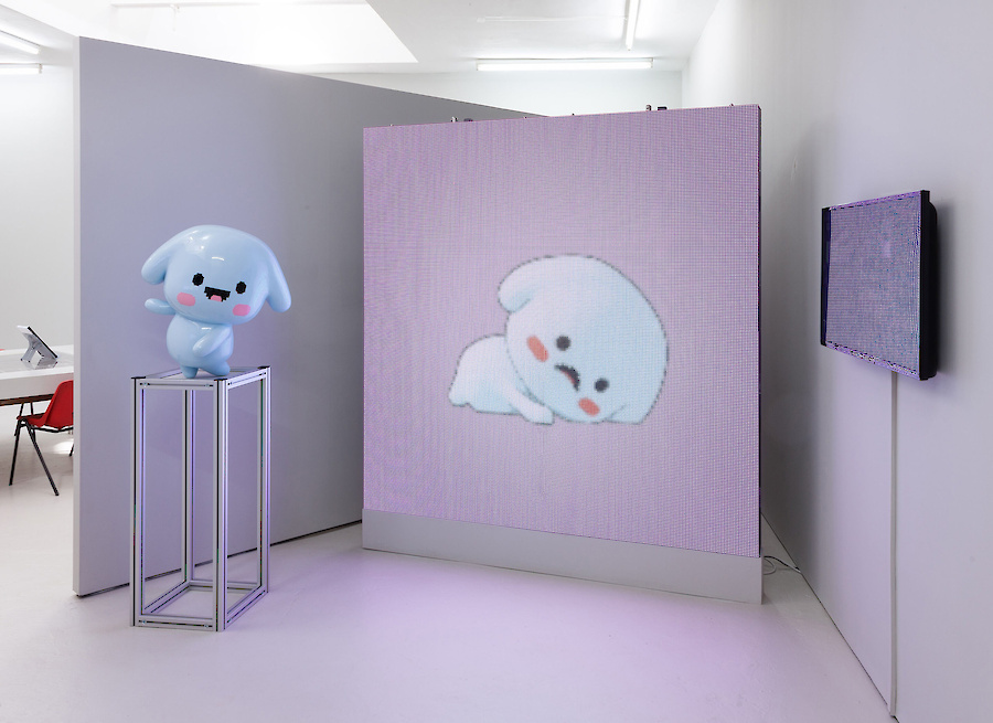 Ed Fornieles, *The Finiliar*, [Installation View] Carlos/Ishikawa, 2017